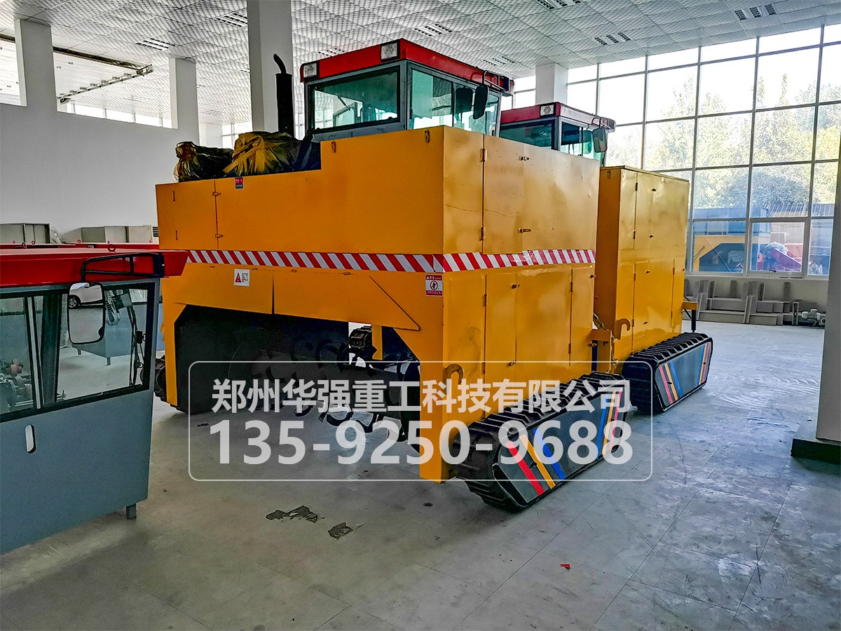 雞糞發酵翻拋機